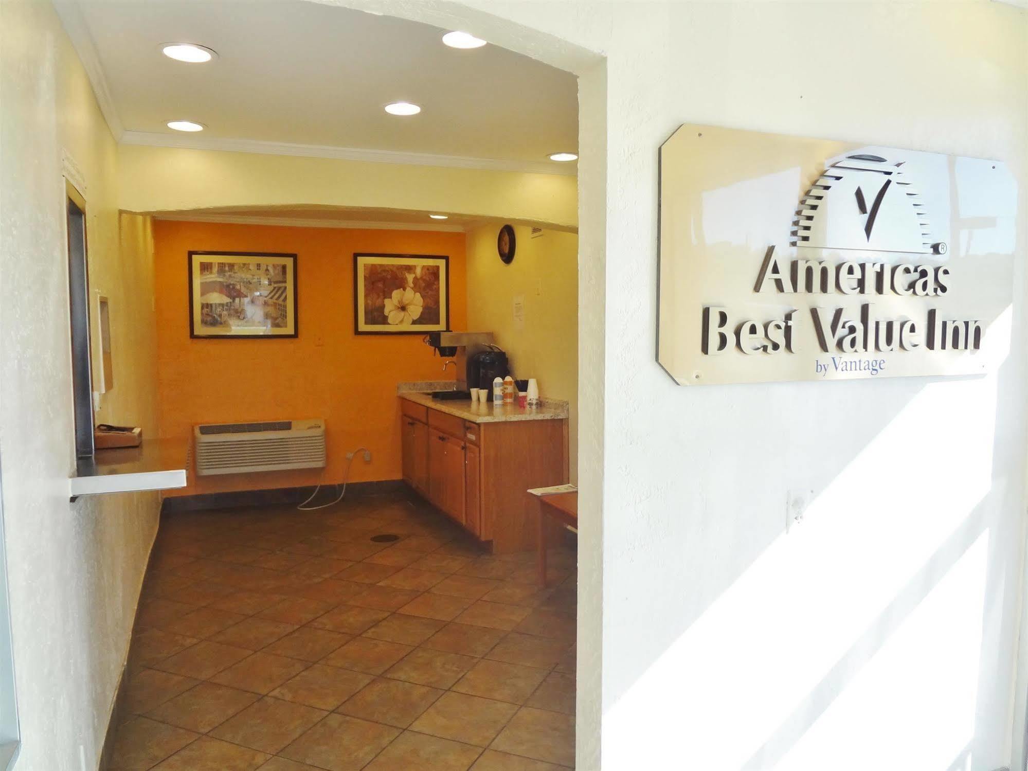 Americas Best Value Inn - Goldsboro Exterior foto